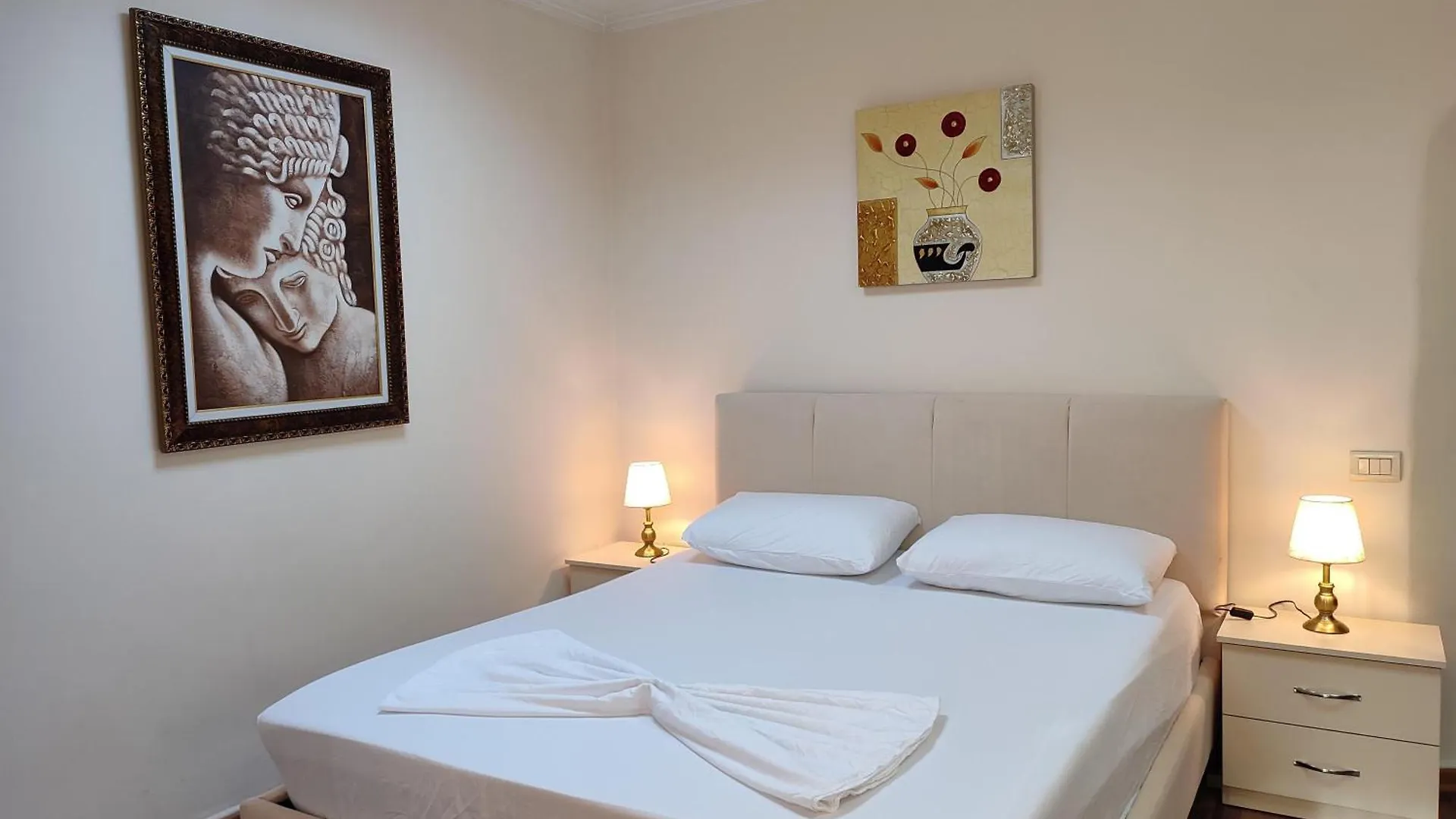 Top Apartments Tirana Center 阿尔巴尼亚